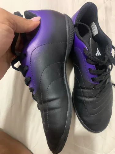 Chuteira adidas 32