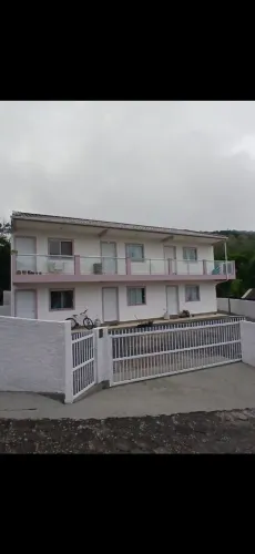 Alugo Ap,no sul da ilha