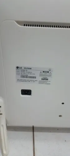 Tv smart LG branca sem controle 