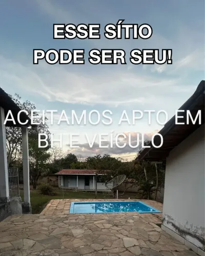 VENDO SÍTIO COM 900MTS ENTRADA DA CIDADE DE CONCEIÇÃO DO PARA. ACEITO CARRO E AP EM BH