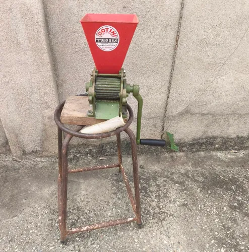 Triturador de milho Botini
