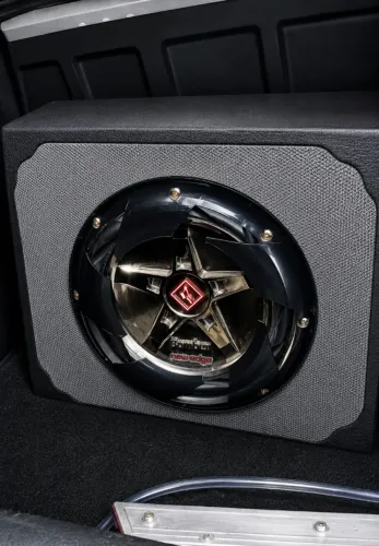 Caixa de Som Automotiva Bomber com Subwoofer - Grave Forte