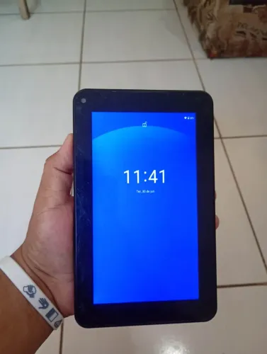 Vendo esse tablet marca multlaser funcionando perfeitamente entrgo