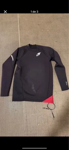 Roupa de borracha mormai