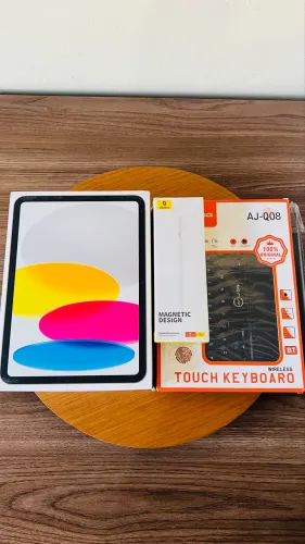 iPad 11 128GB Lacrado + Pencil + capa/teclado (combo completo)