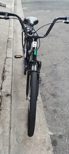 Vendo uma bicicleta semi-nova valor r$ 500 retirar em Jacareí