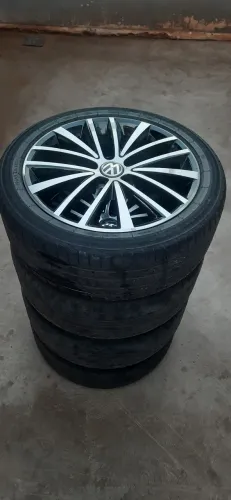 RARA RODAS QUEENSLAND ORIGINAIS JETTA TSI 