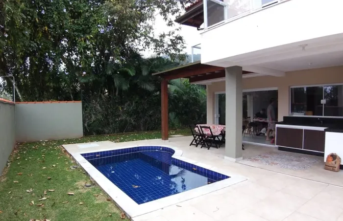 Casa à Venda em Juquehy | Condomínio Fechado | 5 Dormitórios | Piscina Privativa