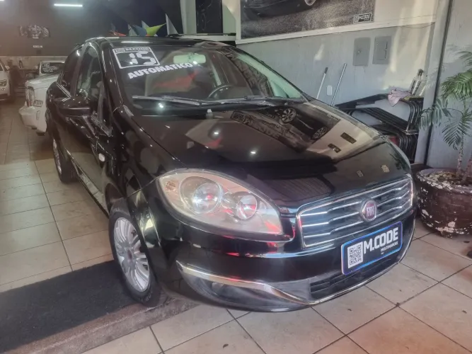 Fiat Linea Essence 1.8 Flex 16V 4P 2015