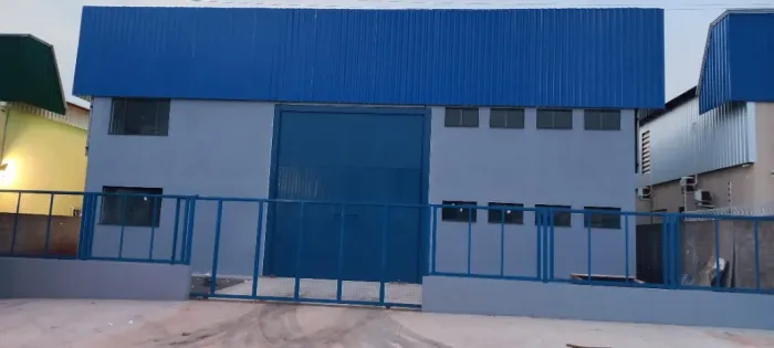 Aluga-se Barracão Industrial