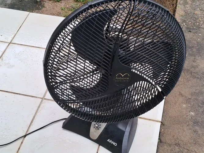 Ventilador para retirada de peças - R$30