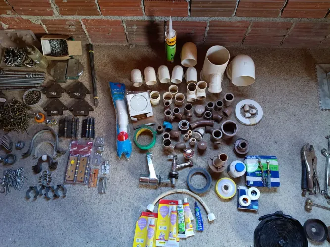 Materiais de hidráulica e esgoto