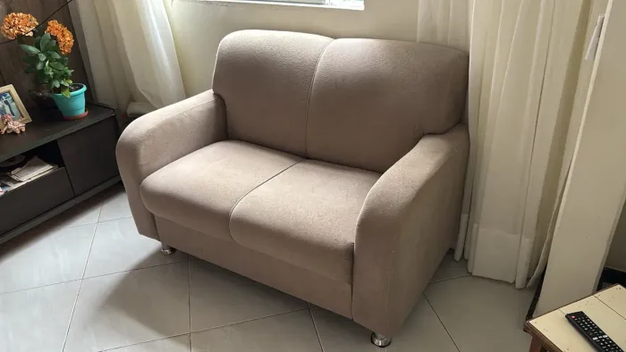 Sofá 2 lugares