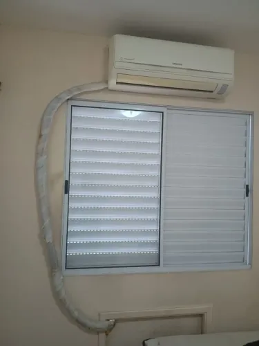 SAMSUNG SPLIT 9000 BTUs Doctor Vírus (220v)