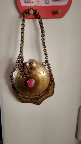 Cantil em bronze para pendurar na parede para decoração