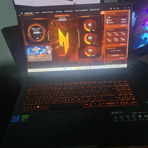 Acer Nitro V15 RTX 4060 + i7 + 16GB RAM