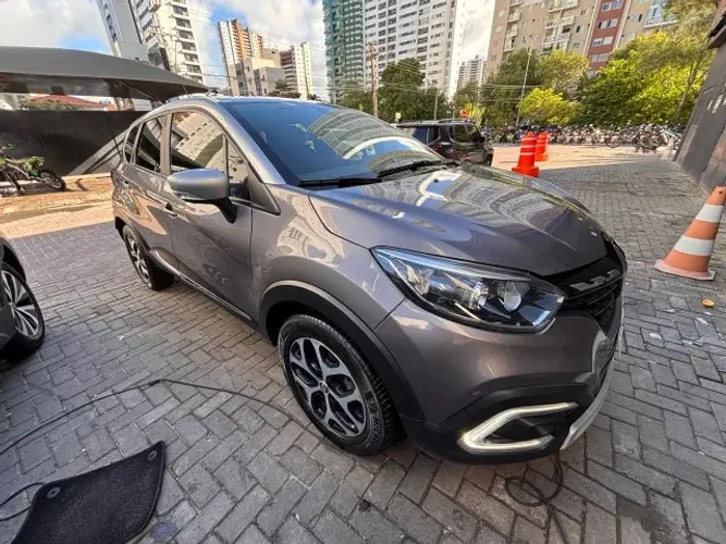 Renault Captur Intense 1.3 TB 16V Flex 5P AUT 2022
