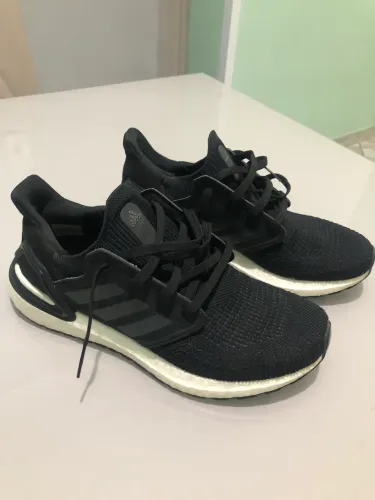 ADIDAS ULTRABOOST 20