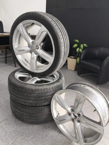 Rodas á venda