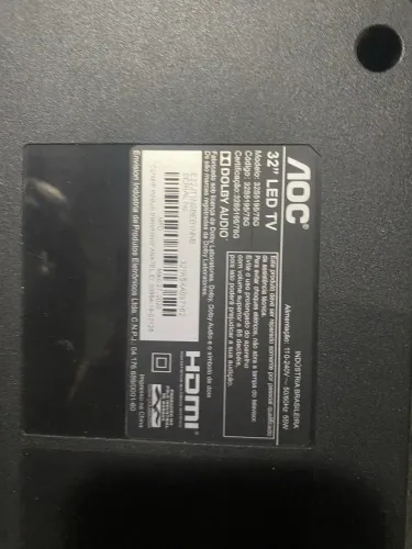 TV para retirada de peça AOC 32 pole.