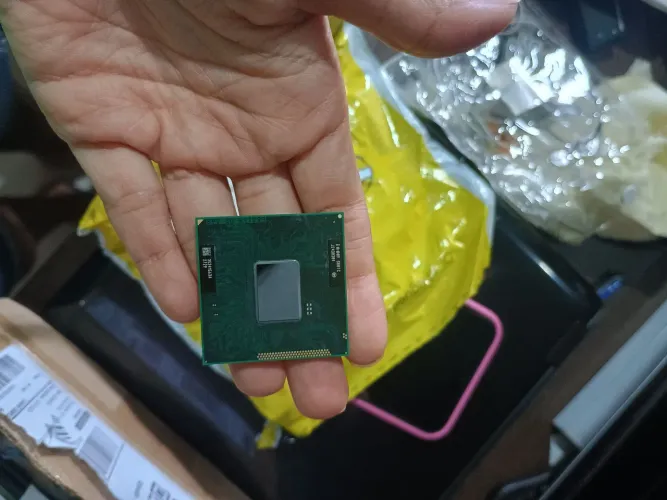 PROCESSADOR INTEL CORE i3 PARA NOTEBOOK - BOM ESTADO