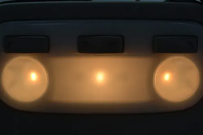 Luz Cortesia Interna Teto Renault Captur 2019 Original