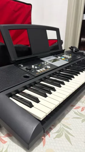 TECLADO YAMAHA - EXCELENTE ESTADO