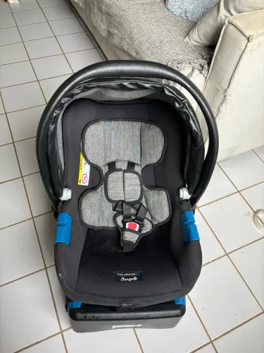 Bebê conforto burigoto com base
