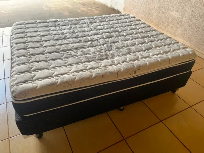 Cama
