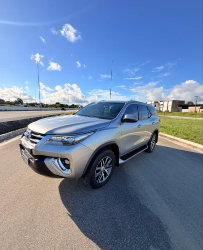Toyota Hilux SW4 SRX 4X4 2.8 TDI 16V Dies. Aut. 2019