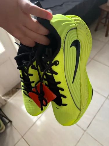 Nike Immortality 5