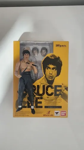 Bruce Lee S H Figuarts BANDAI