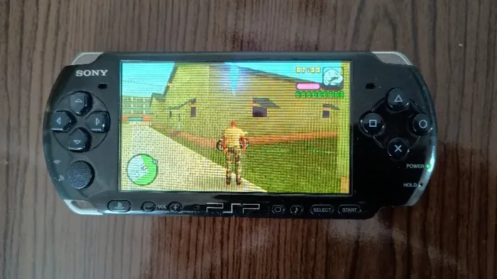 PSP-3001 desbloqueado + jogos + carregador + case