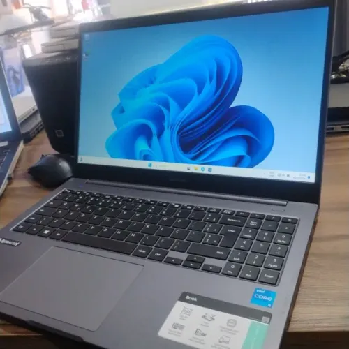 Notebook samsung i5 11th com video integrado iris (rapido)