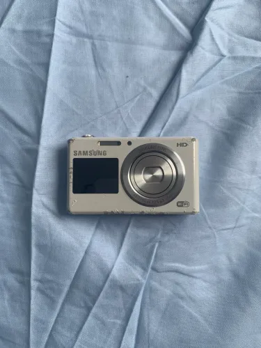 Samsung DV150f - Câmera Digital | Em Bom Estado