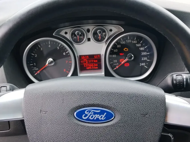 Ford Focus Sedan 1.6/1.6 Flex 8v/16v 4P Mec. 2013