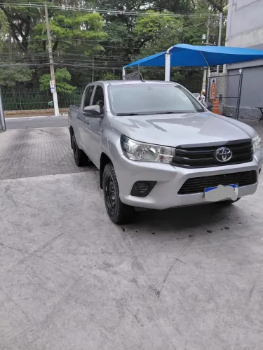 Toyota Hilux CD 4X4 2.8 Diesel Mec. 2020