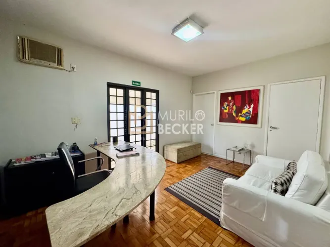 Casa para venda com zoneamento comercial no Bairro Vila Betânia - Sjc