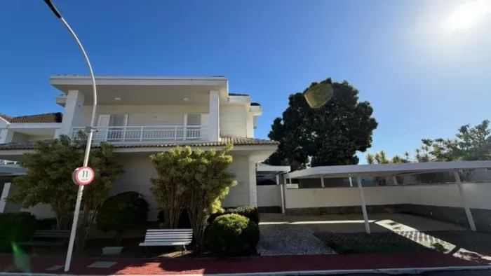 Casa para alugar com 4 quartos e lazer completo na Mata da Praia