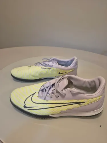 RARIDADE - CHUTEIRA FUTSAL NIKE PHANTOM GX ACADEMY