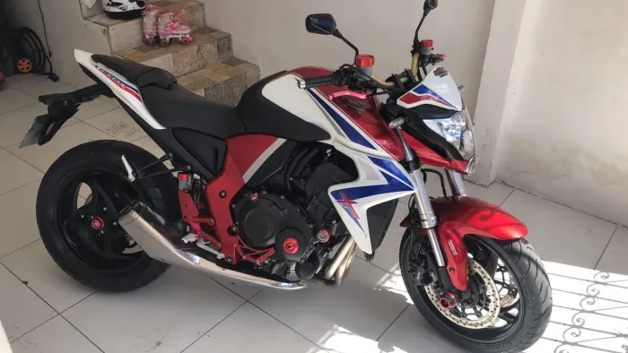 Cb1000R