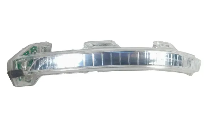 Visor Luz De Giro Retrovisor Esquerdo Vw Passat 2016 A 2020