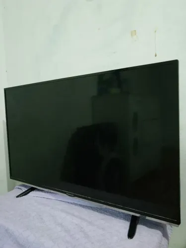 Tv para retirada de peças