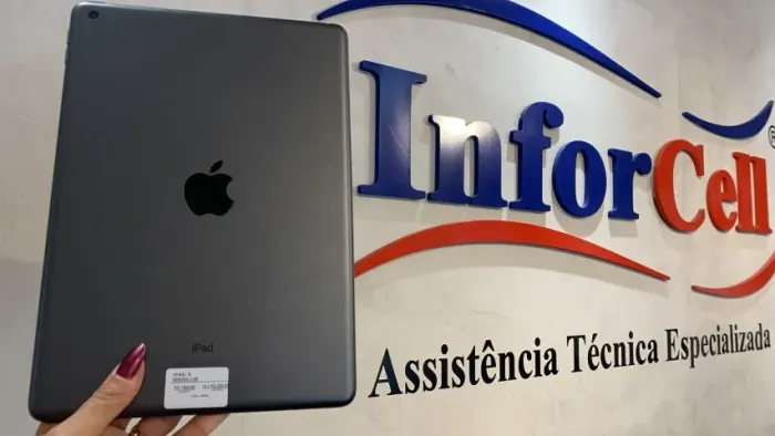 IPAD 9 64GB C/ TECLADO Semi Novo
