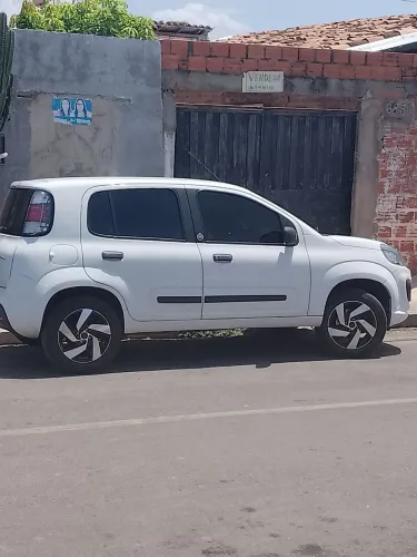 Fiat Uno Attractive 1.0 EVO Fire Flex 8V 5P 2019