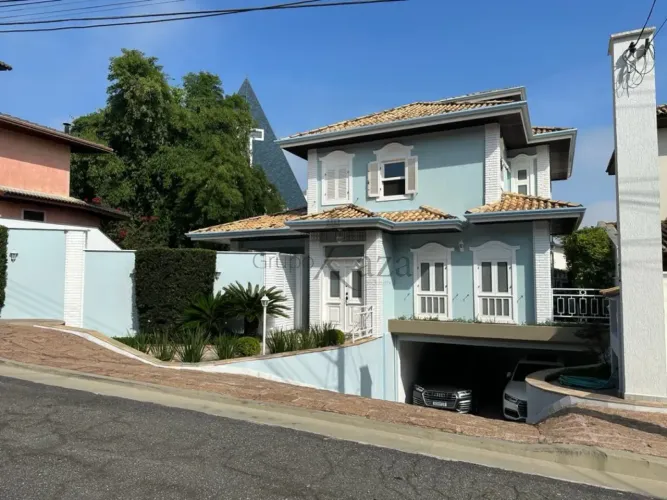Casa em Condomínio - Urbanova - Condomínio Altos da Serra III - 4 Dormitórios - 365m² - Es