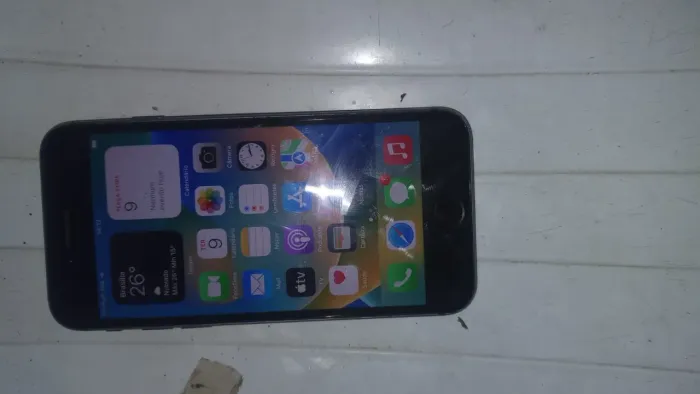 Vendo iphone 8 64GB preto 
