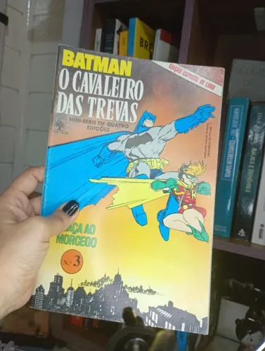 Batman: O Cavaleiro das Trevas ? Minissérie completa em 4 edições ? Abril/1987