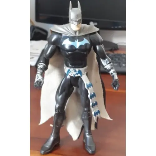 Boneco Batman Martial Arts DC Comics