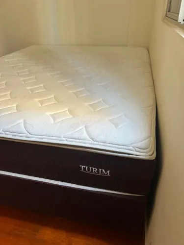 Vendo Cama de Casal Queen 